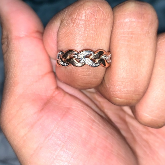 Rose Gold Ring - Picture 4 of 4